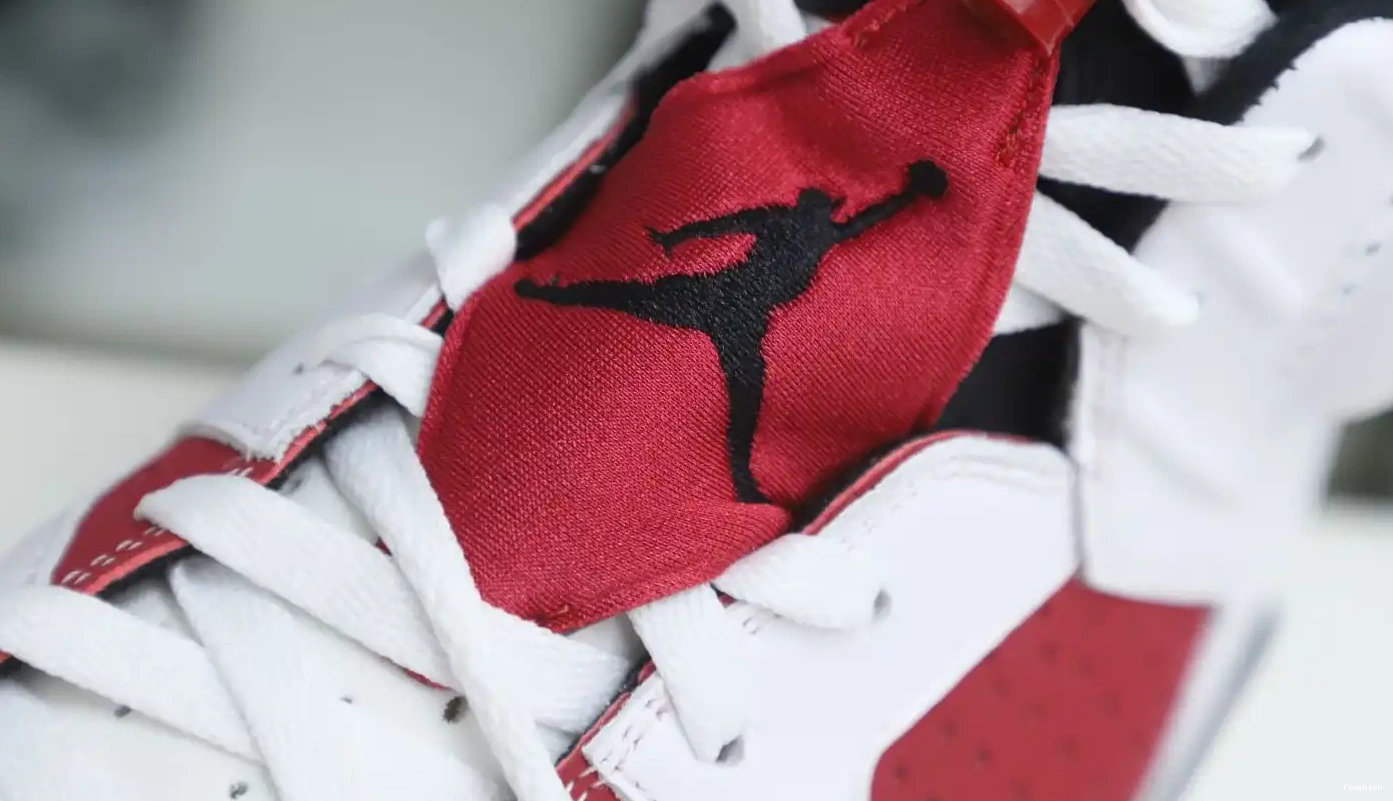 6 JORDAN OG RETRO AIR 2021 'CARMINE' 0630